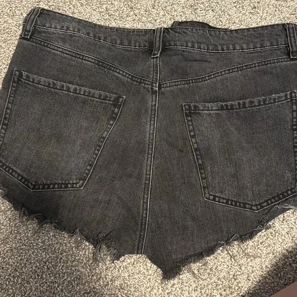 Dynamite shorts - Picture 2 of 3